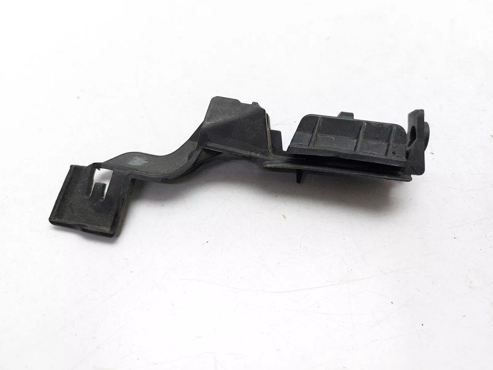 AUDI A4 B8.5 2014 REAR BUMPER MOUNT BRACKET SUPPORT RIGHT DRIVER SIDE OFFSIDE