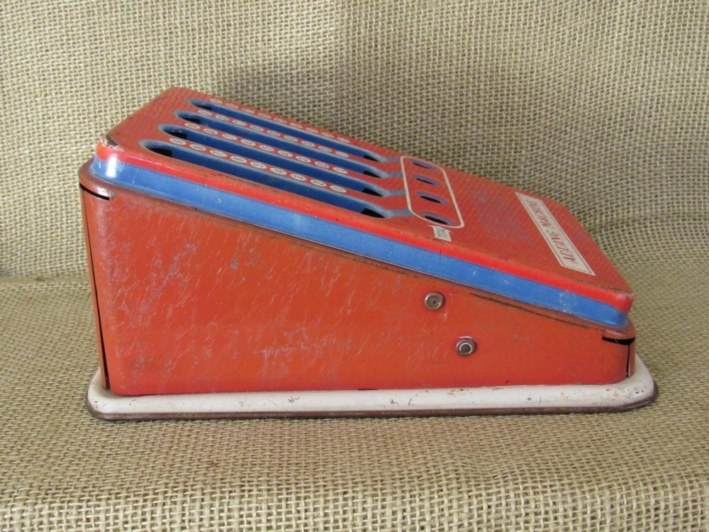 Vintage 40s Working Tin Litho Wolverine Adding Machine Hand Pull Dial Calculator