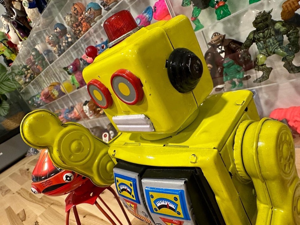 Wind Up Robot Toy Lot