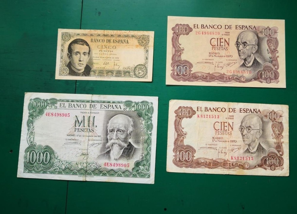 Spain  Note x4 Banknotes #940