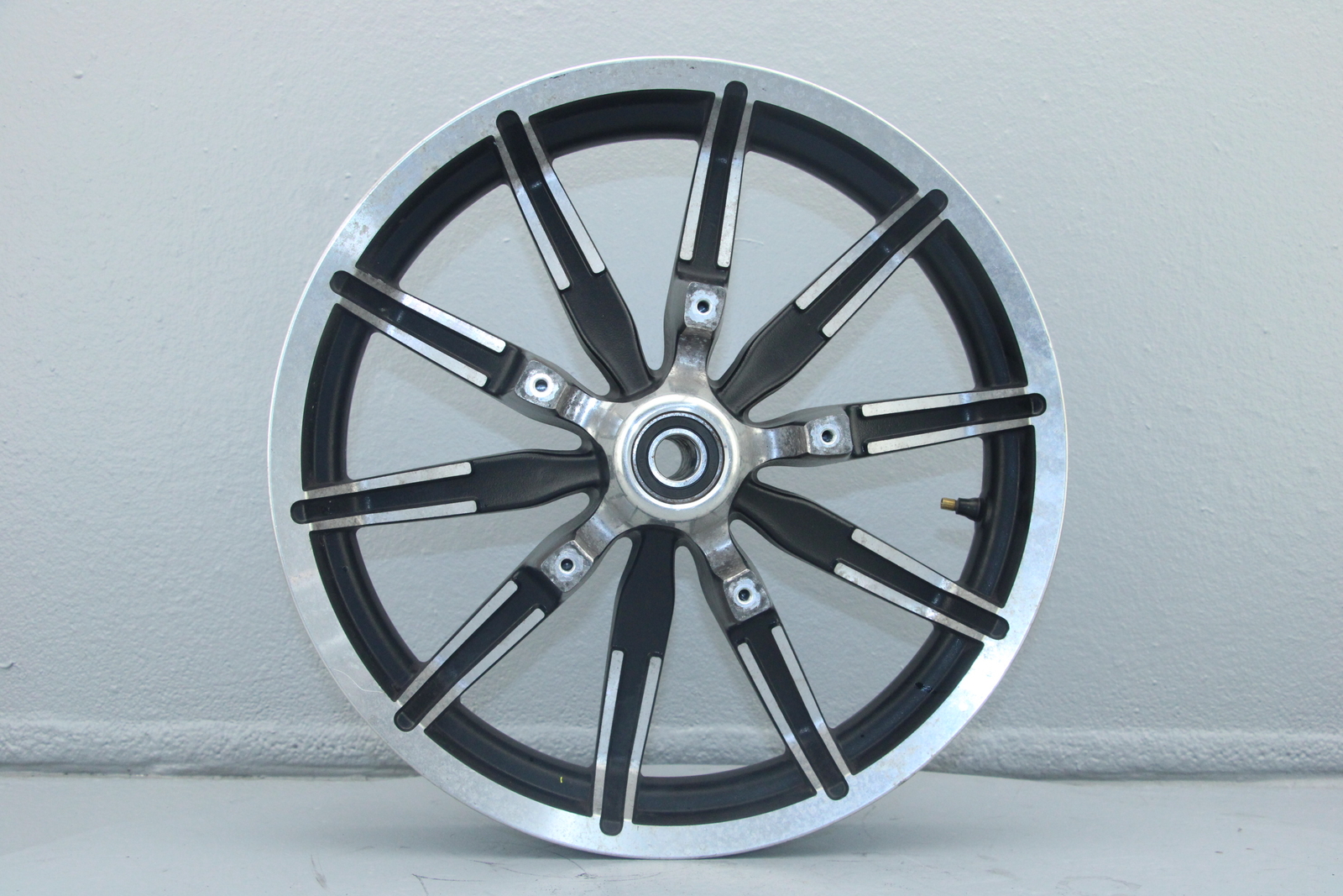 2014 Harley Road King 17" x 3.00" Front Wheel Rim IMPELLER 25mm NON ABS