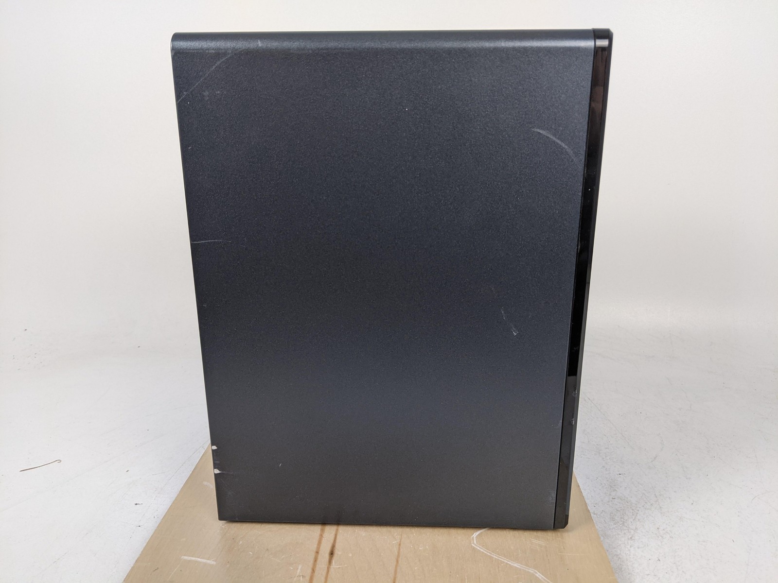 Promise Pegasus2 R8 8-Bay Black RAID Hard Drive Enclosure No HDD or Software