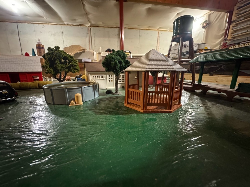 O/S Scale Gazebo