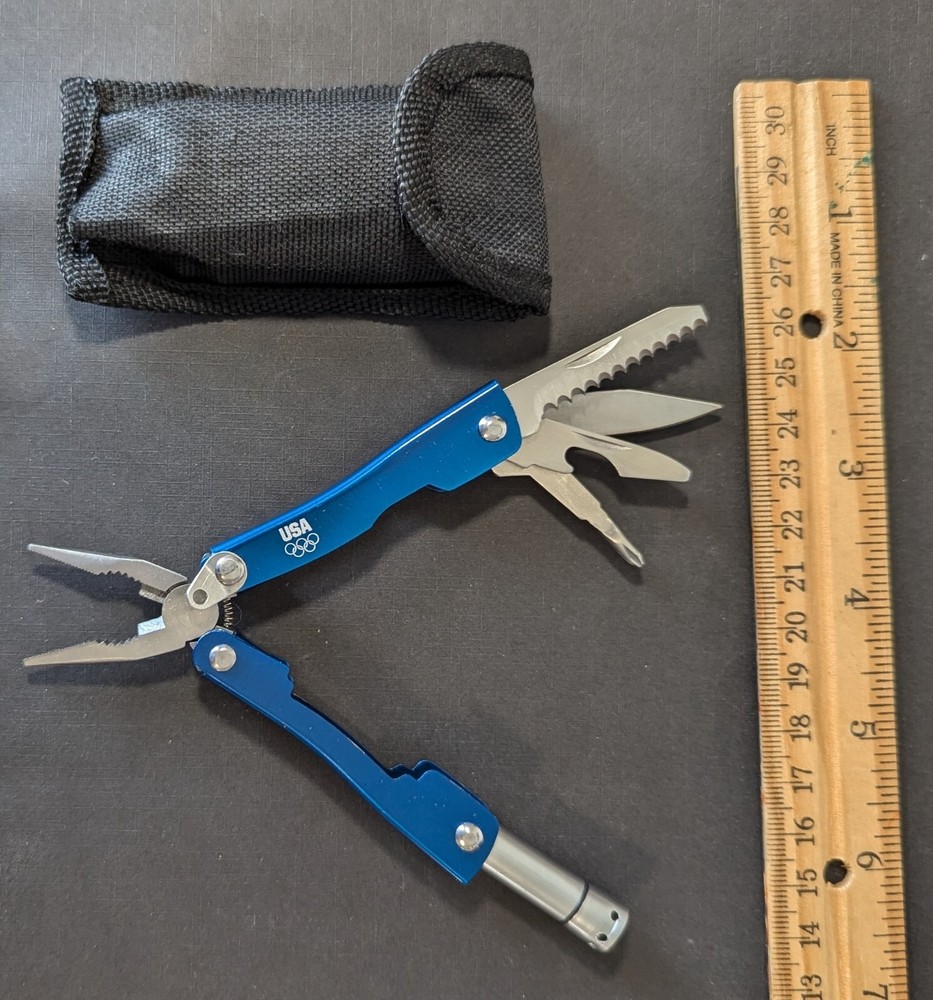 Multitool USA Olympic Team Utility Knife Flashlight Screwdriver Blue w/ Case
