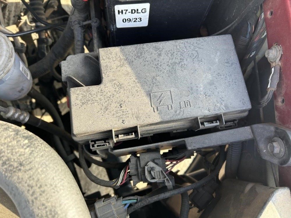 RAM1500 2012 Jack 104924803