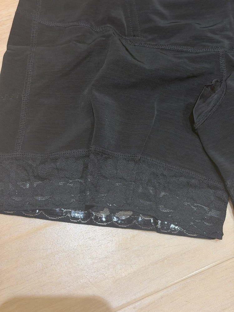 Magic Shaper Tight Size XL NWT