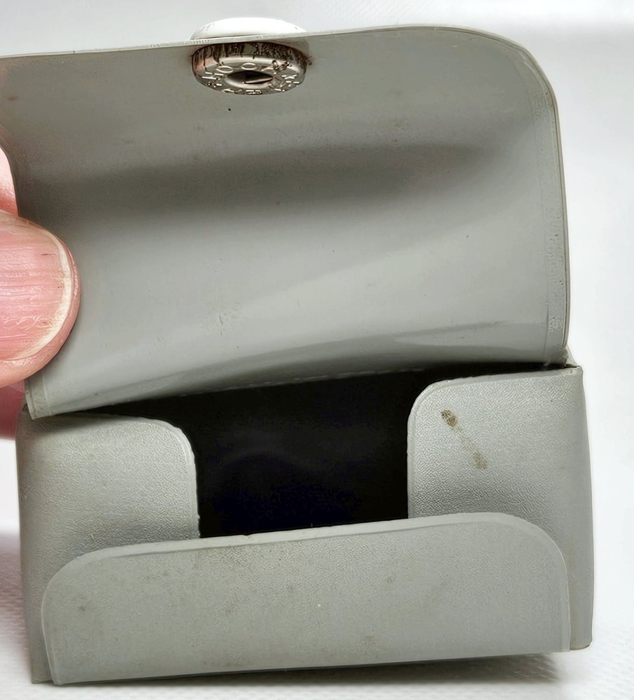 Konica Flash Cube Adapter for Vintage 35mm Cameras with Case