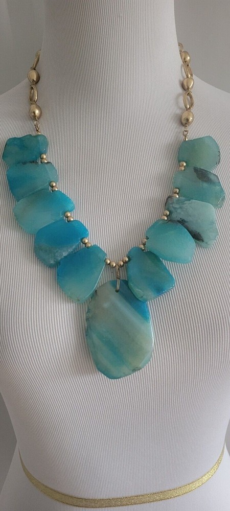 CHICO'S BLUE AGATE BIB NECKLACE