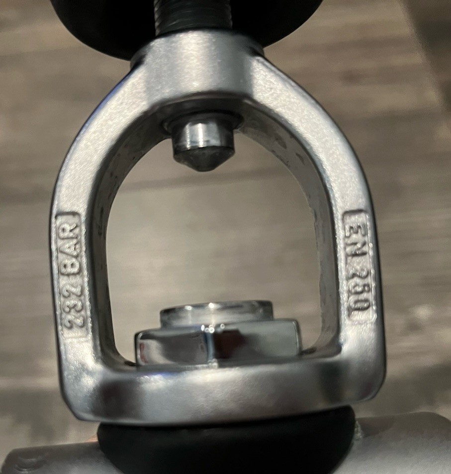 Dacor Yoke 1st First Stage Scuba Dive Regulator Untested