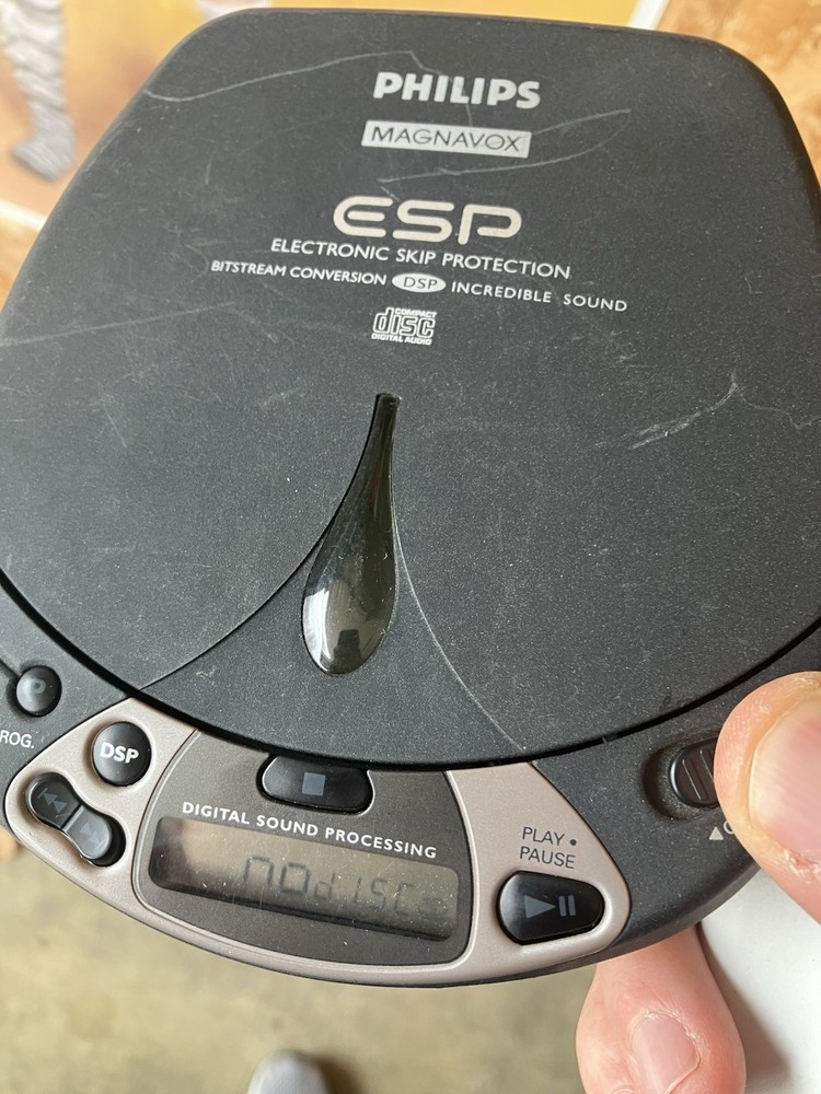 Philips Magnavox ESP Portable CD Player With Plug In
