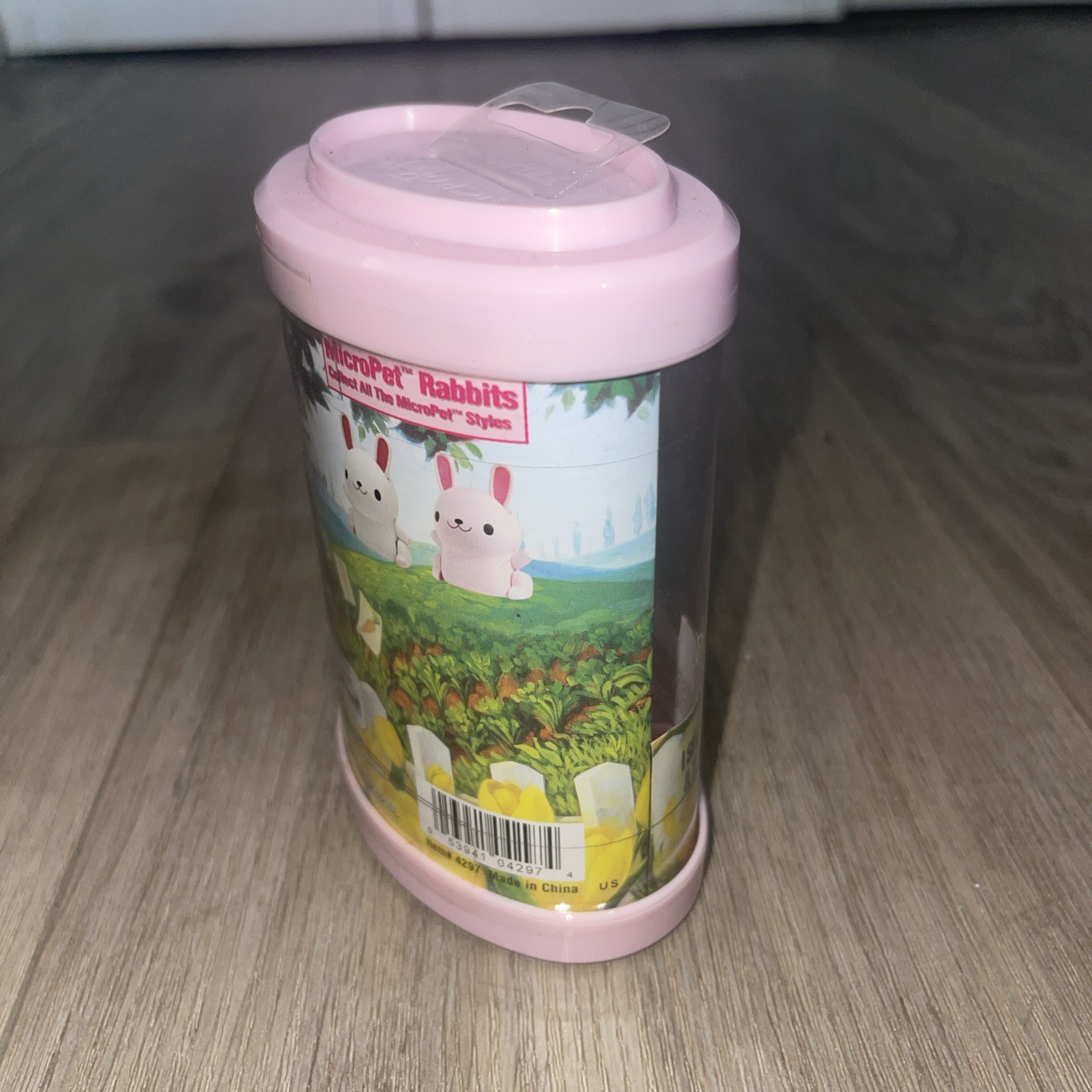 2002 Tomy MicroPets Limited Edition Collectibles 4297 White Rabbit UNOPENED