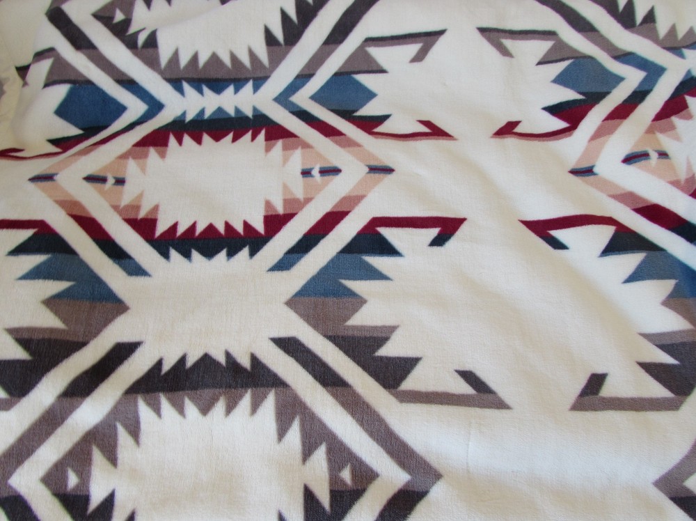 Pendleton Designer Throw Blanket For Two 60" X 80" Reversible Oversized Cream