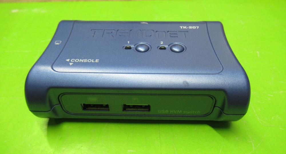 TRENDnet TK207 2-port USB Blue KVM Switch Cable