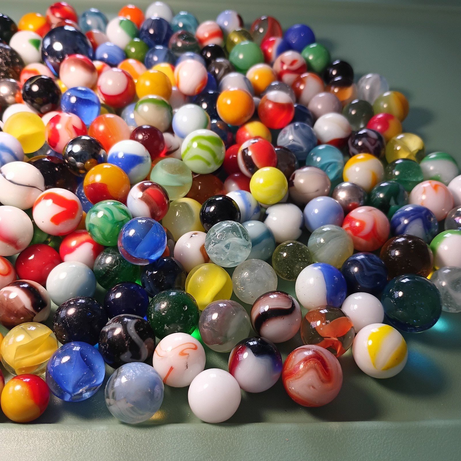 Marble Lot Of 2 Lbs 14 Oz