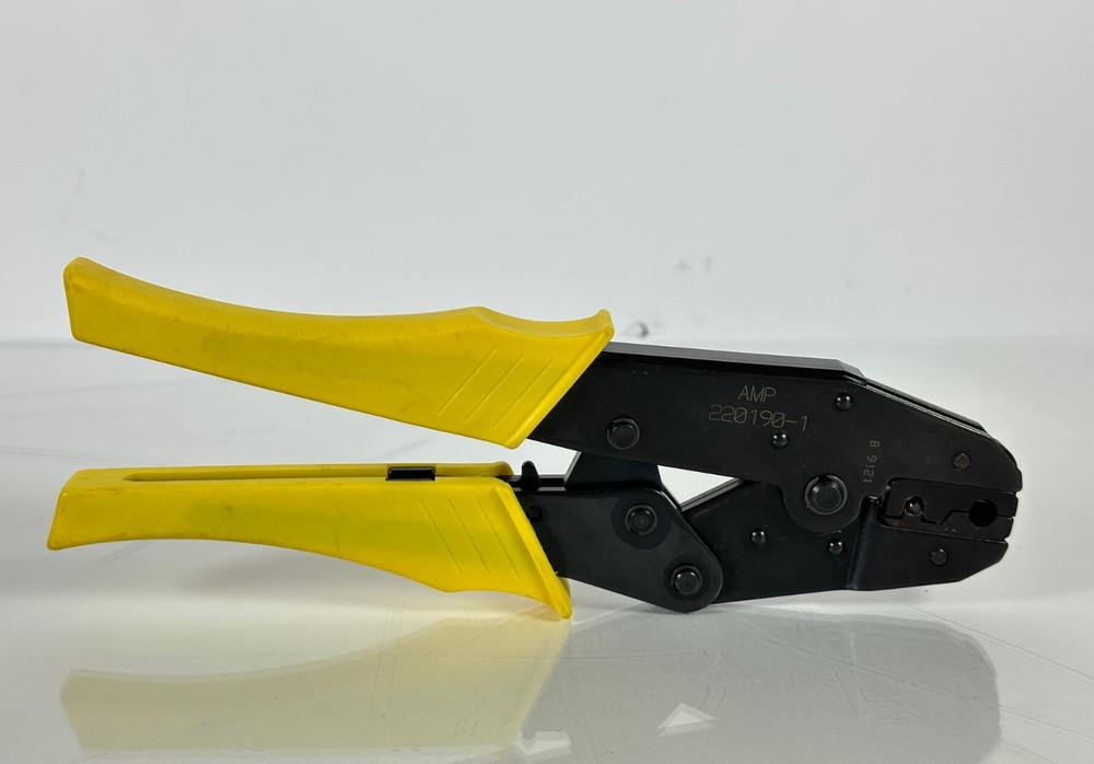 AMP 220190-1 Crimp Tool Extron Electronics BNC Cable Termination Kit