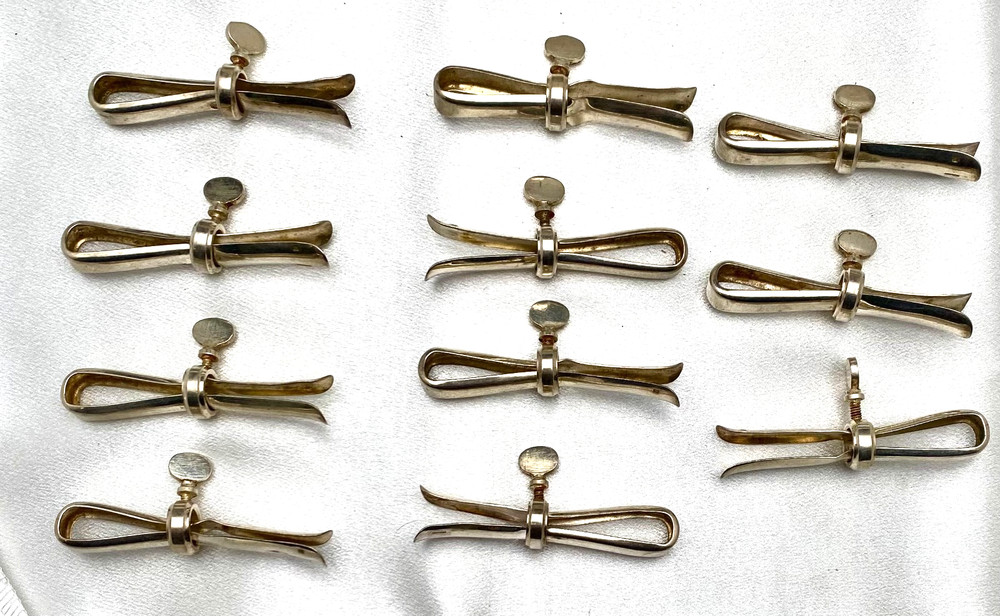 BEAUTIFUL ANTIQUE CHRISTOFLE SMALL BONE HOLDER, SILVER PLATED, MARKED c1930 g