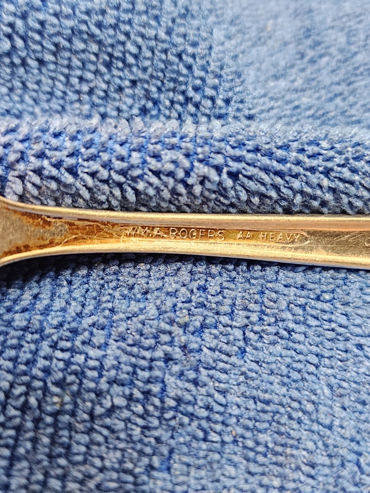WMA Rogers AA Heavy single spoon Oneida Artistic Pattern