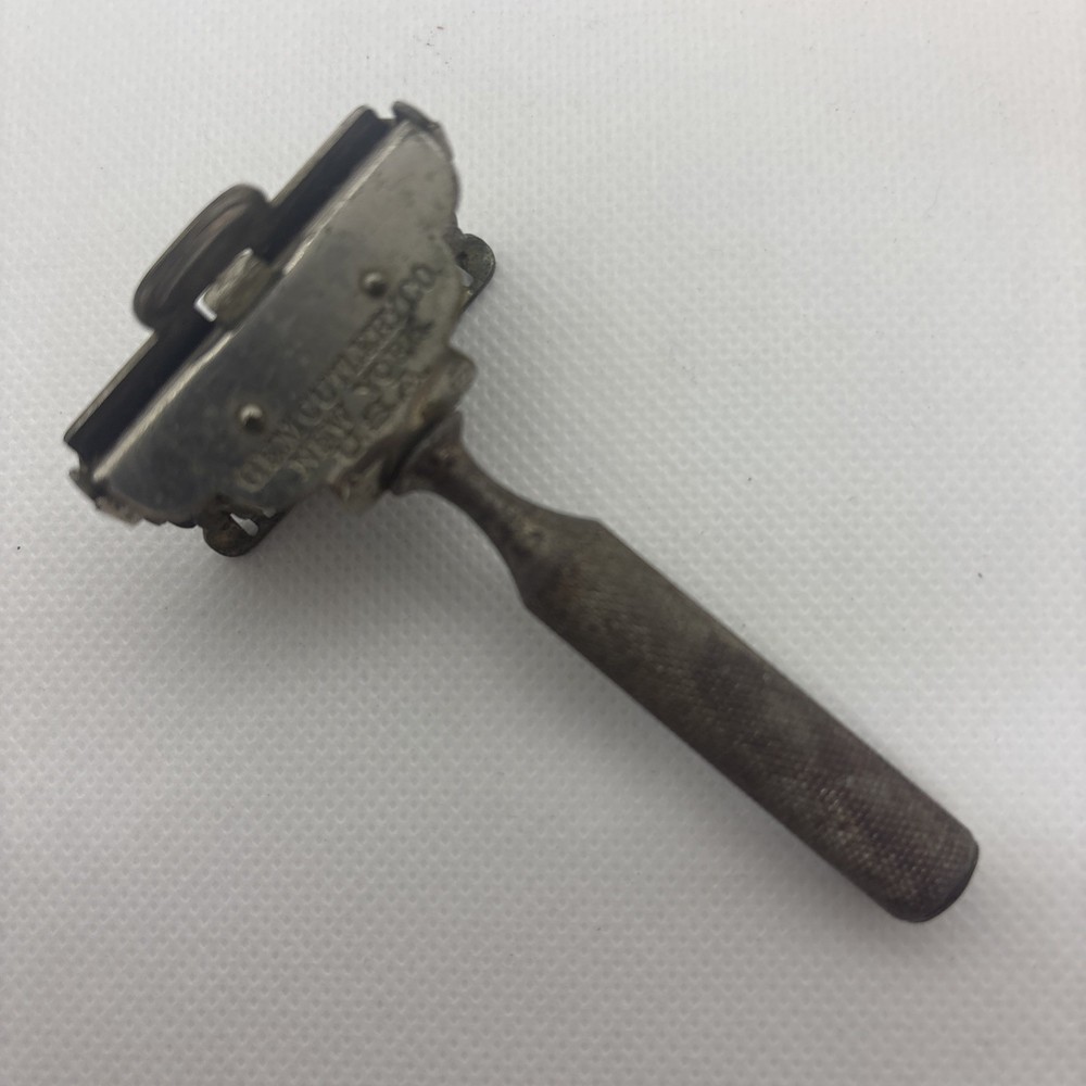 Vintage GEM Micromatic Single Edge Razor