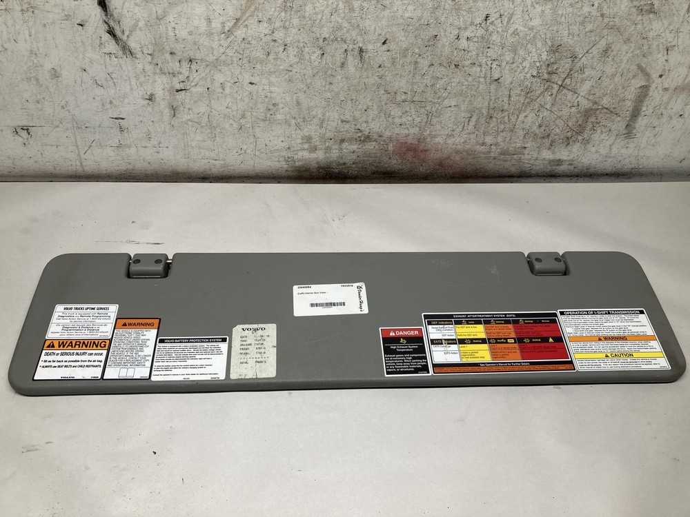 Volvo VNL Left/Driver Interior Sun Visor - Used