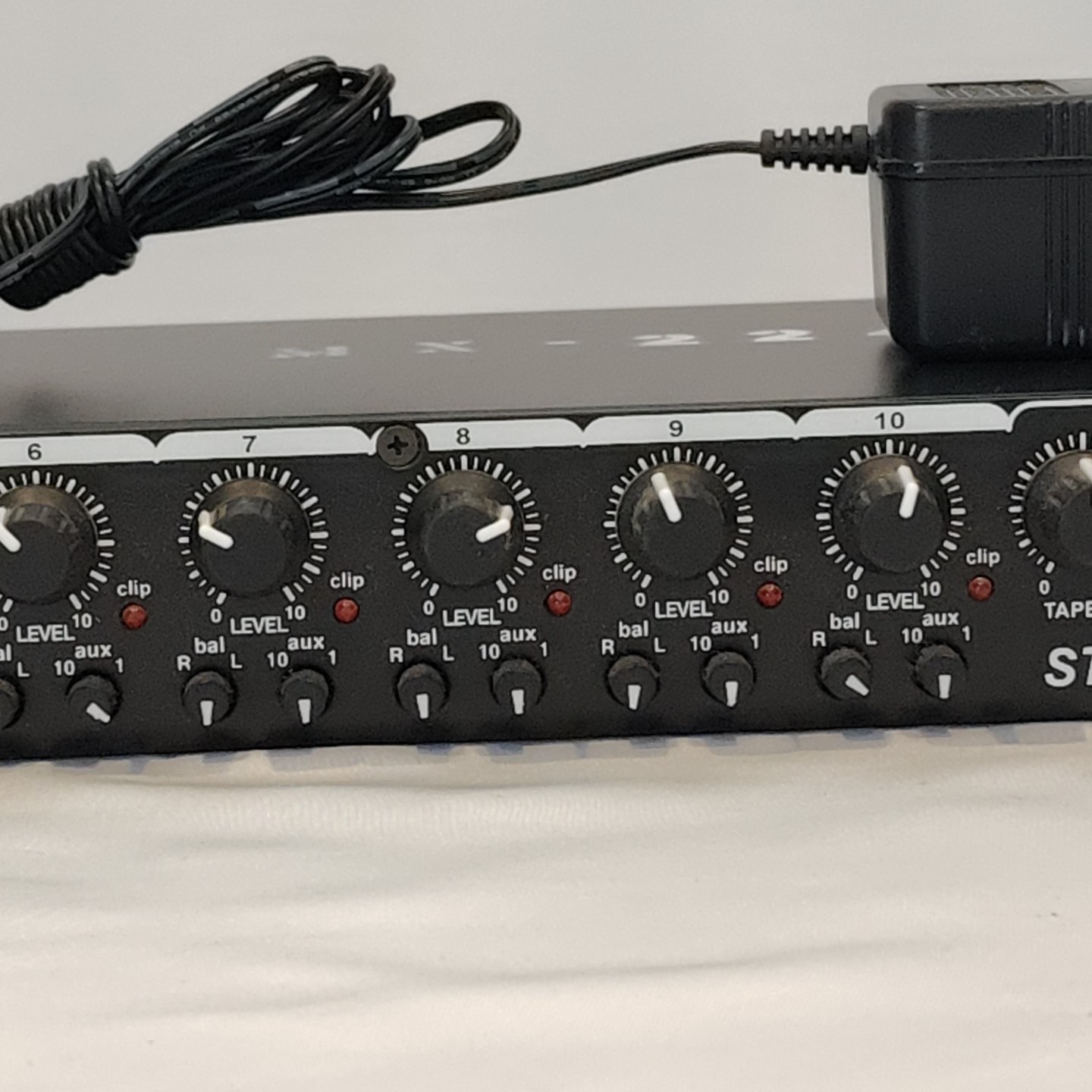 Rolls RM219 Stereo Mic Line Mixer 10 Port Includes Power Adapter Works