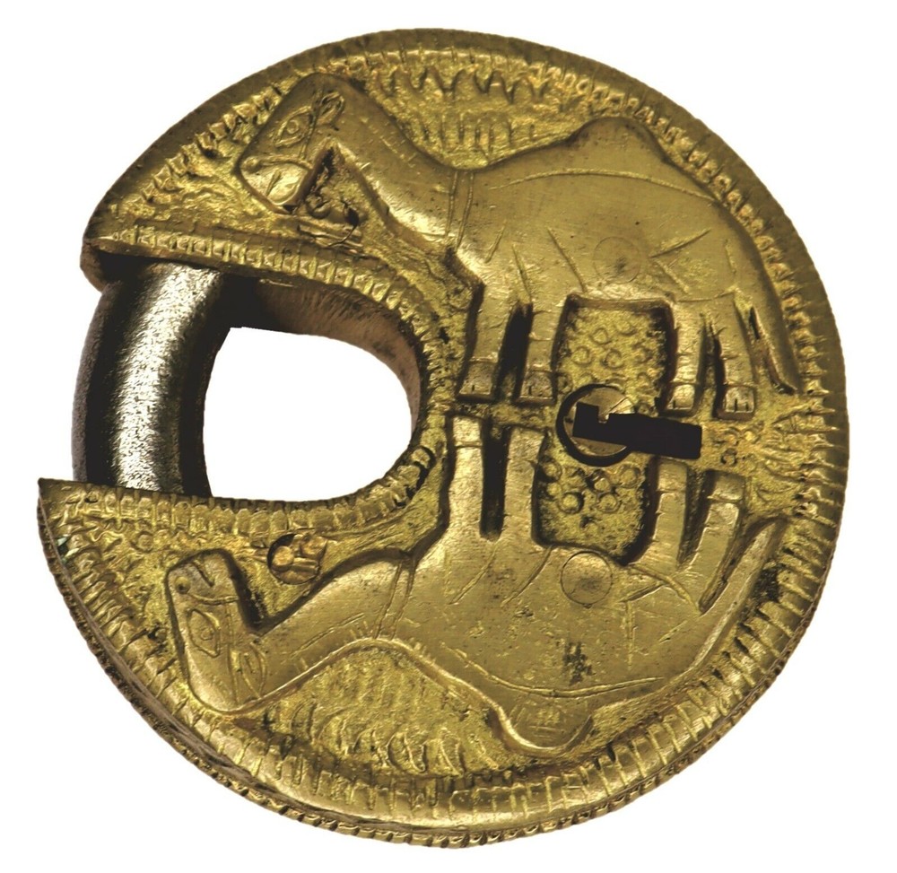 Camel Engraved Antique Style Round Shape Padlock Handmade Solid Brass Door Lock