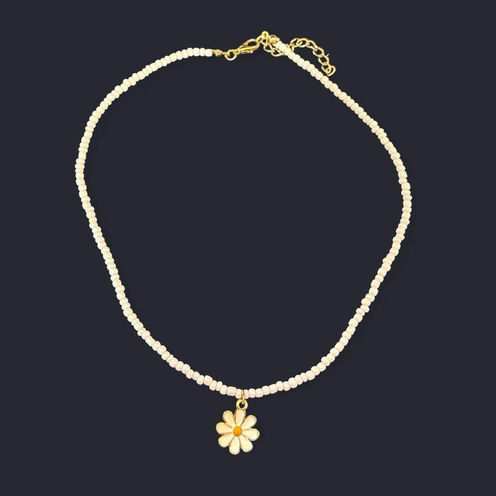 White Beaded Floral Necklace