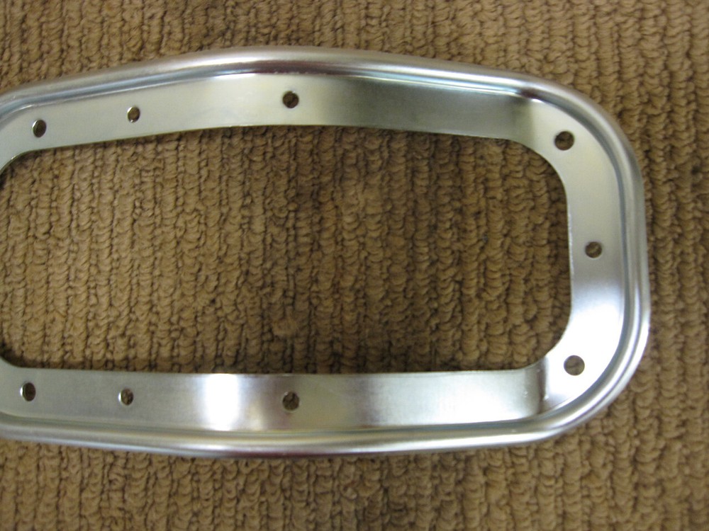 68-72 CHEVELLE 4 SPEED CONSOLE BOOT RETAINING RING