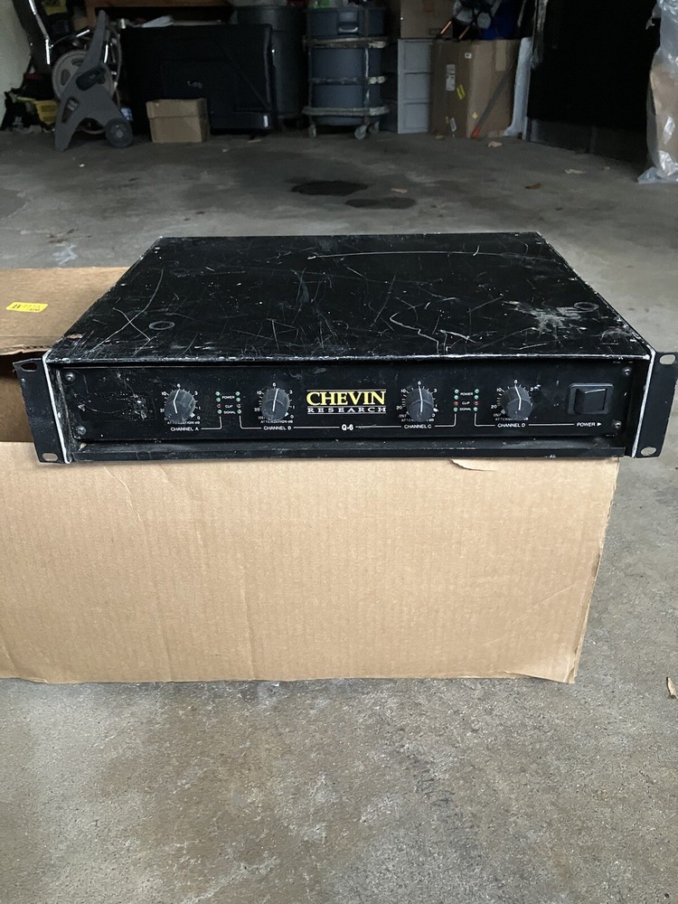 Chevin Q-6   4 channel Amplifier