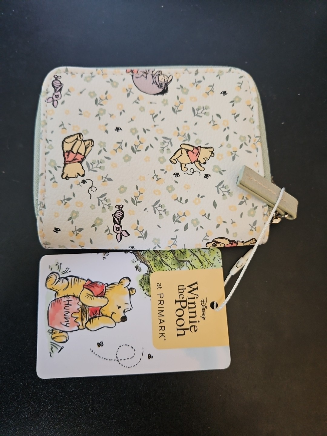 Disney Winnie The Pooh Zipper Wallet NEW WITH TAGS!