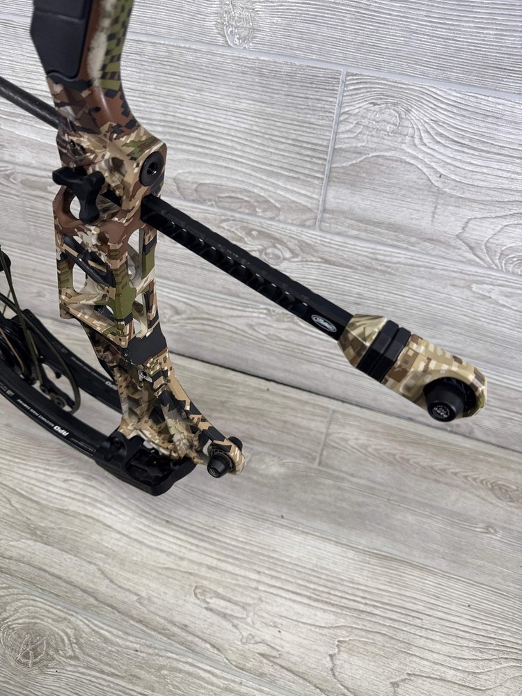 Mathews Lift 33 Subalpine with black limbs package