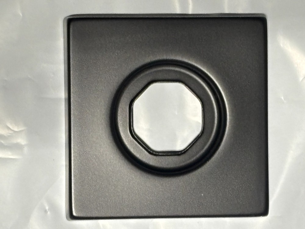 Delta 50150-BL Single Function 1.75 GPM Square Brass Body Spray Matte Black