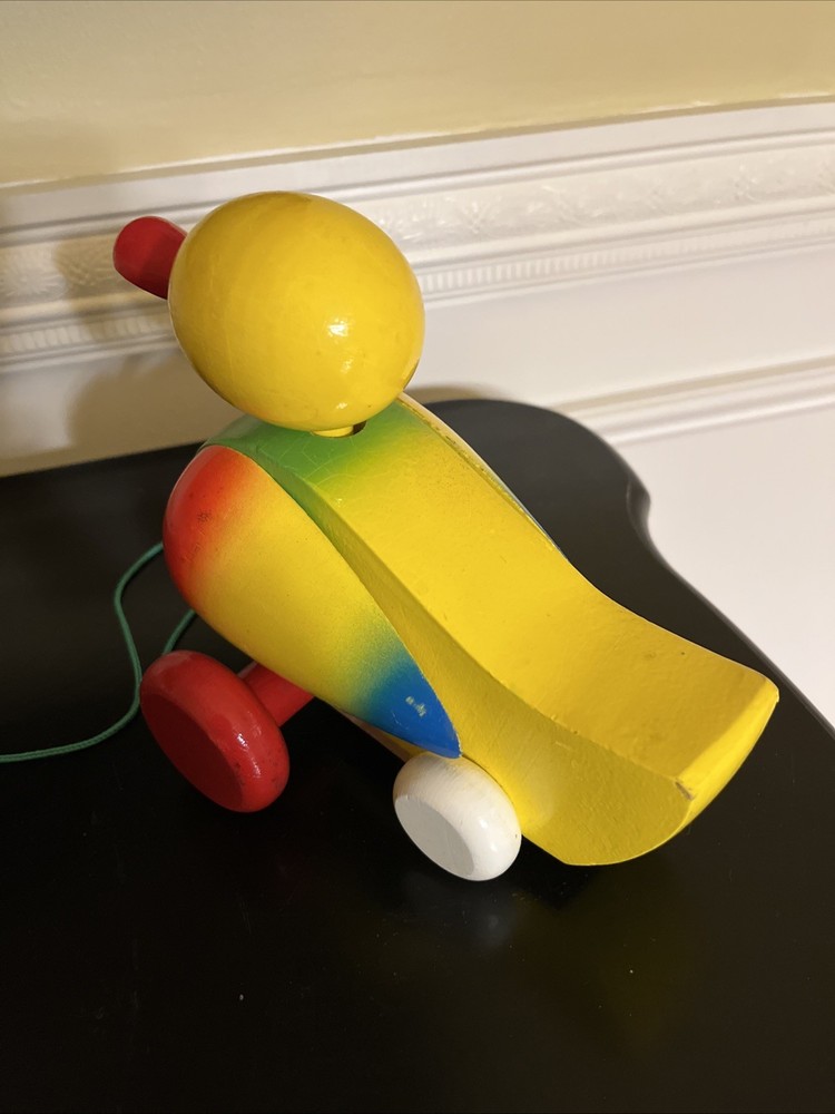 vintage NWOB solid wood duck pull toy . 6”H x 7”W . Movable parts when pulled