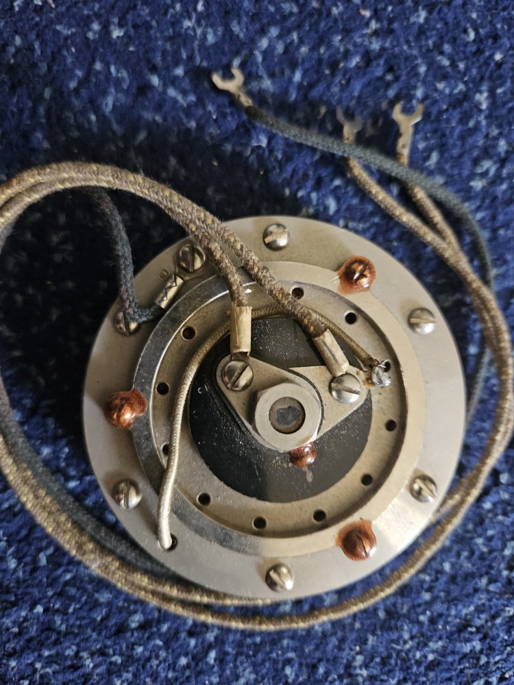 Western Electric Carbon Element