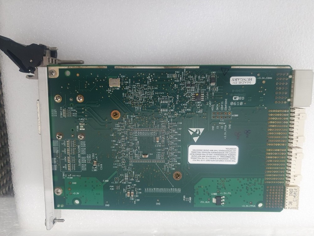 National Instruments NI PXIe-8370 MXI-Express x4 interface module