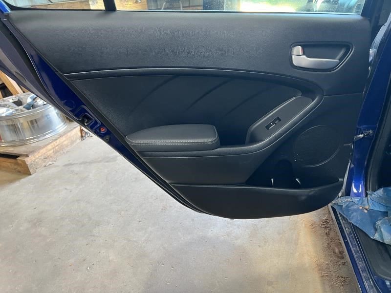 FORTE 2017 Transmission Shift 104652194