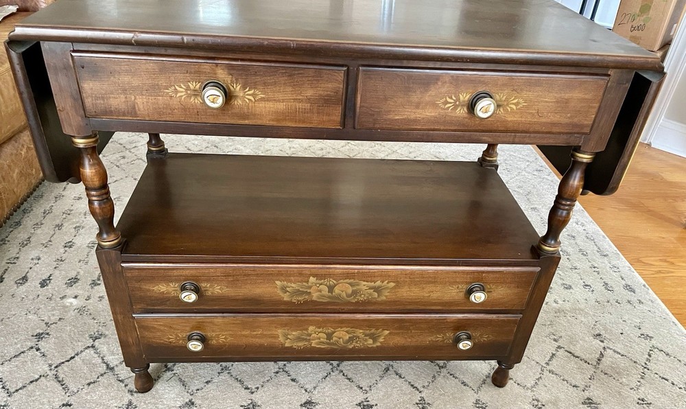 L. Hitchcock server/table