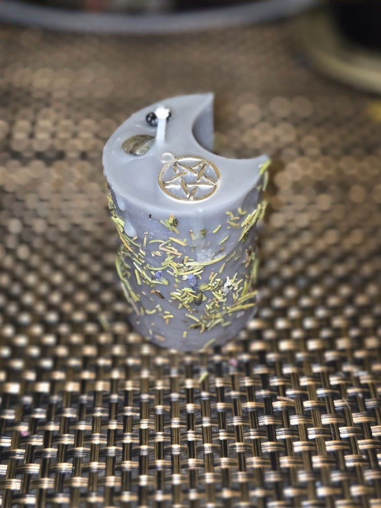 MOON SHAPED CUSTOM PROTECTION INTENTION CANDLE