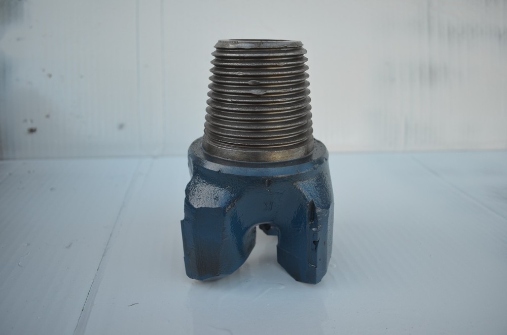 4-3/4 inch Chevron Drag Bit 4 Wing Reg API Thread