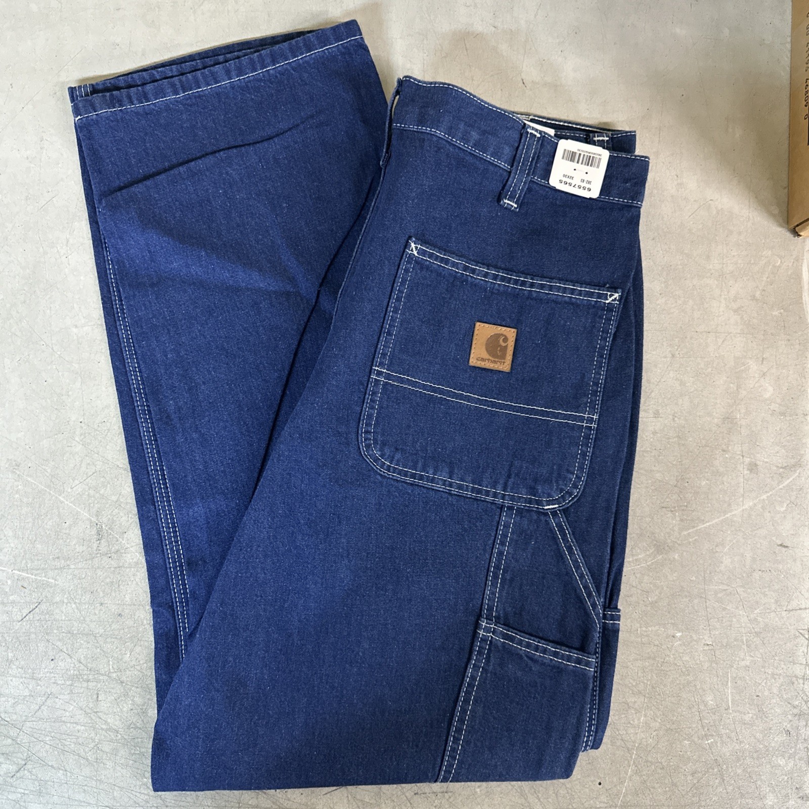 NEW Carhartt Dungaree Fit Size: 32x30 PN: 382-83