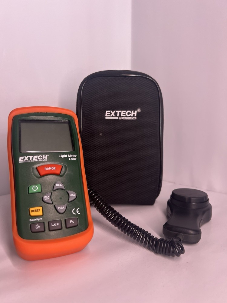 ExTech LT300 Light Meter, Analog & Digital | TESTED | NO BACK BATTERY PANEL