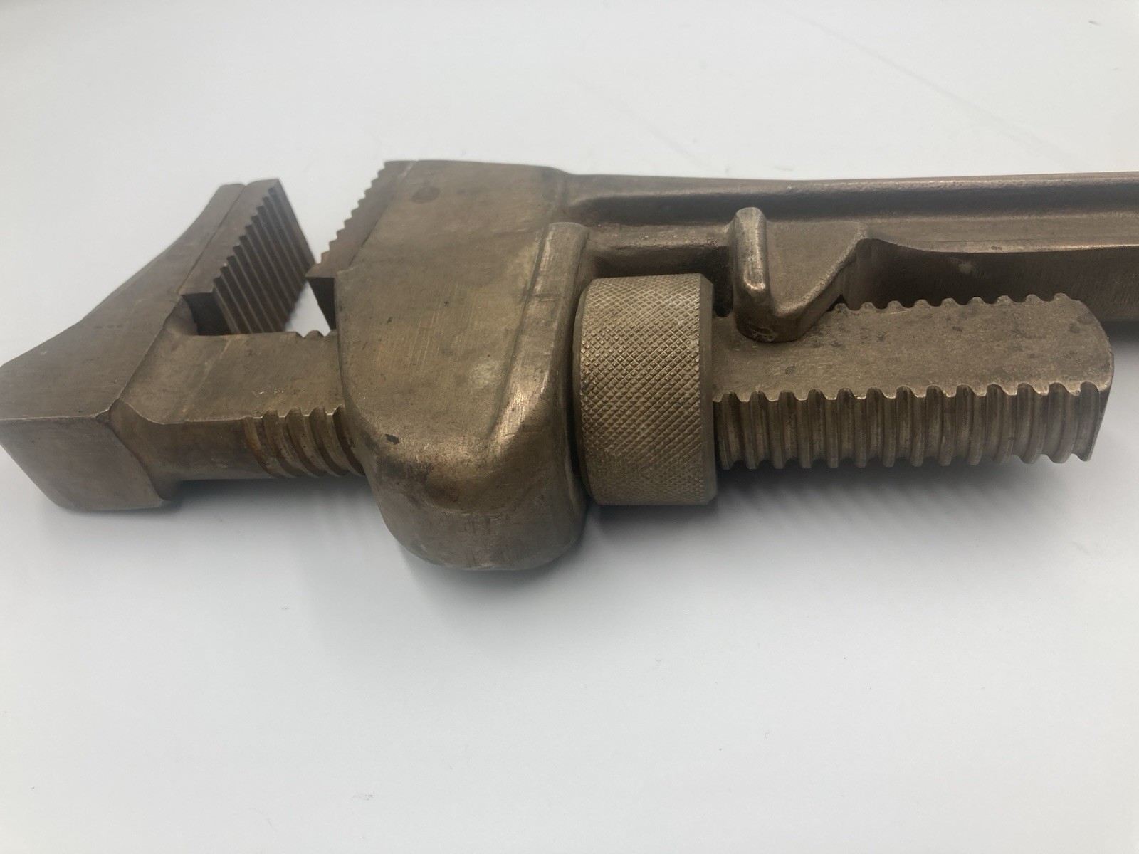 Ampco Safety Tools 24” L 4-1/4” Capacity Aluminum Bronze Pipe Wrench W-214