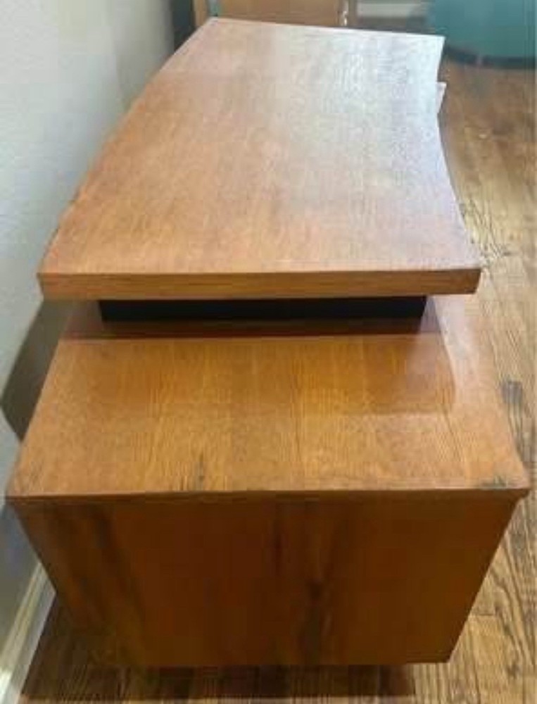 Incredible Vintage atomic MCM desk