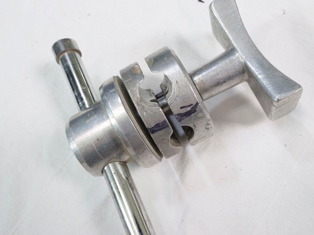 2x 30" extension arms with Grip Heads