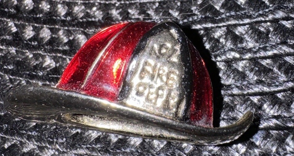 Fire fighter Helmet Brooch