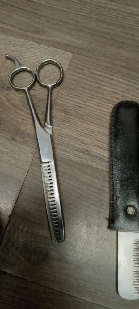 Antique Quick Trim Kit - Scissors And Comb
