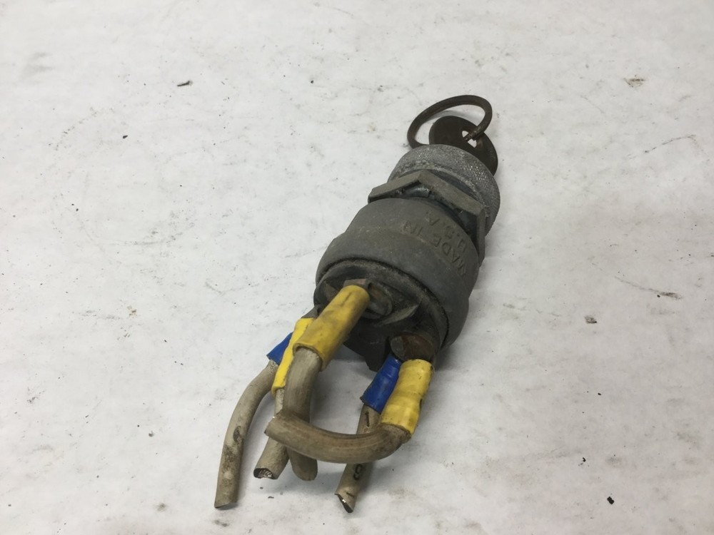 Freightliner FLT Ignition Switch - Used