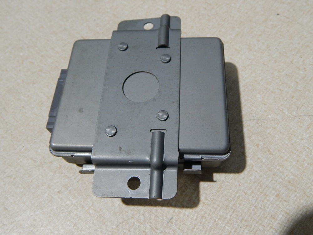 94 Eagle Talon Eclipse Cruise Control Module Manual Trans. 5 Speed