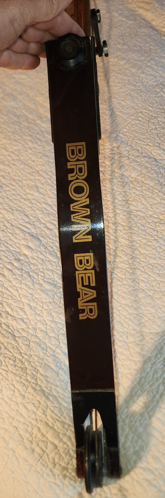 Vintage Bear Archery Brown Bear Compound Bow 30 " Draw, 60 lb pull