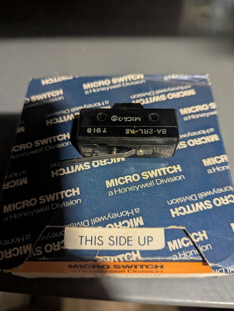1 MICRO SWITCH ~ BA-2RL-AZ ~ SWITCH NOS