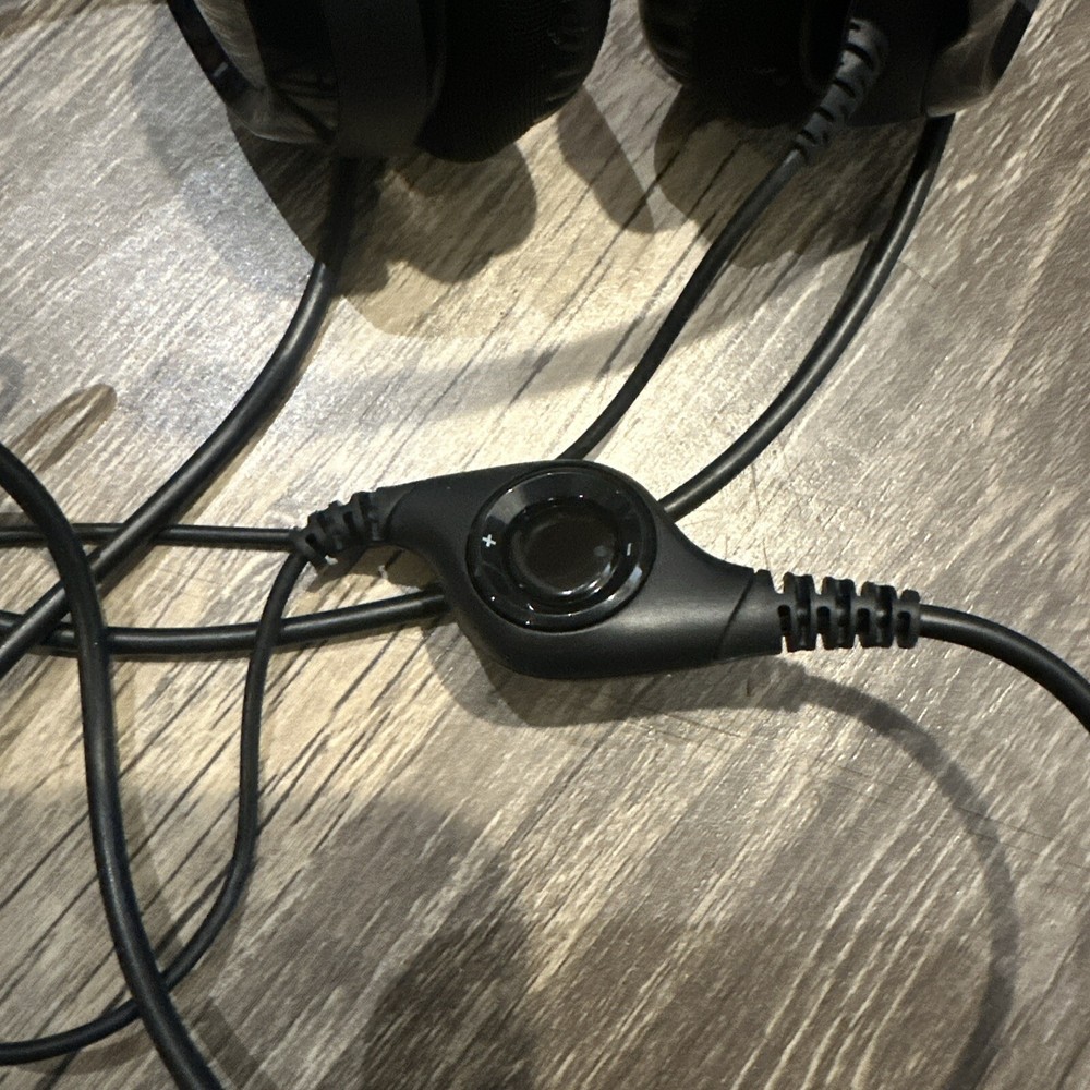 Logitech Logi Headphone Headset Wired Black USB Padded Ears Volume Control